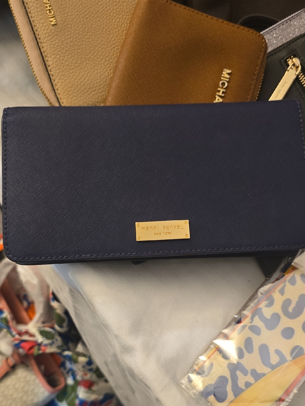 Henri bendel